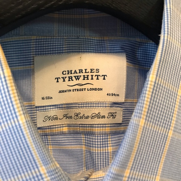 Charles Tyrwhitt Button-down - Picture 2 of 3